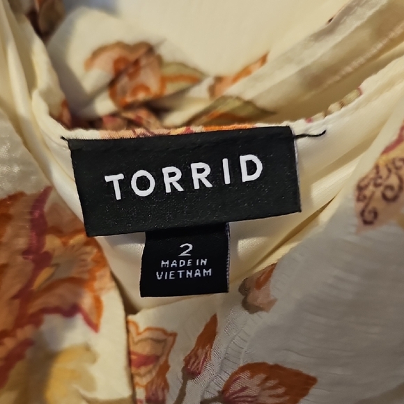 Torrid Cream and Pink Floral Maxi Dress - Picture 9 of 9